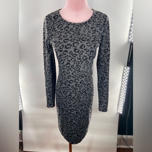 EUC Banana Republic Cheetah Print Dress - Picture 2 of 6